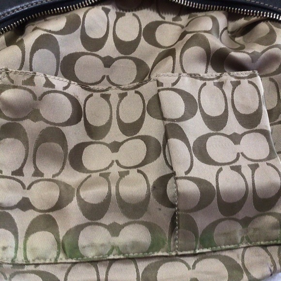 Coach Black Shoulder Bag - Picture 10 of 11